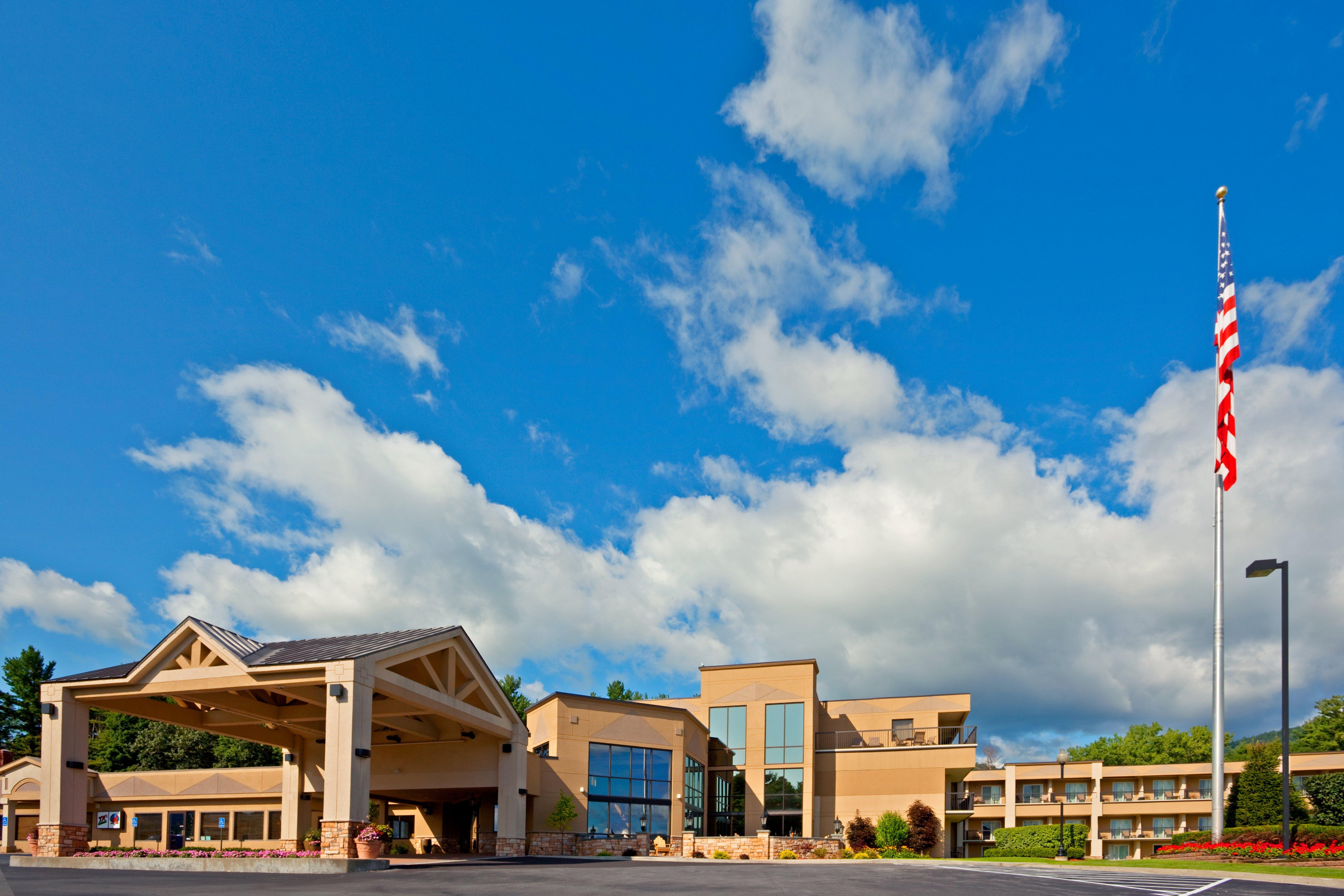 Holiday Inn Resort Lake George By Ihg Экстерьер фото